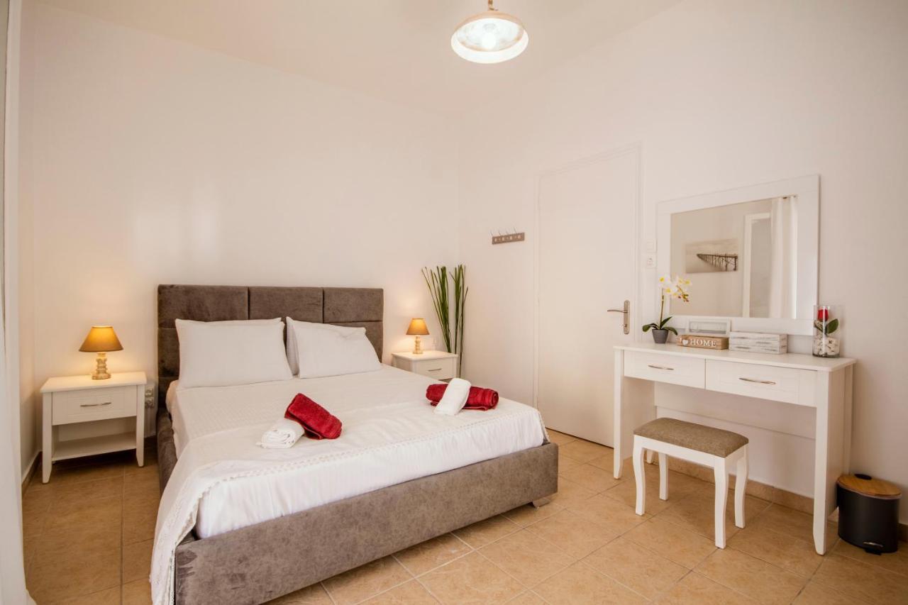 Christin's Lovely House By Corfuescapes Apartament