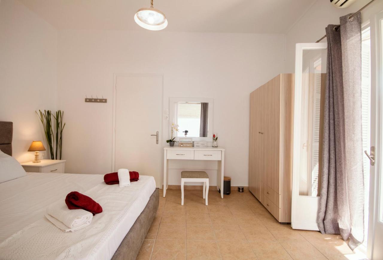 Christin's Lovely House By Corfuescapes * Corfu (city)